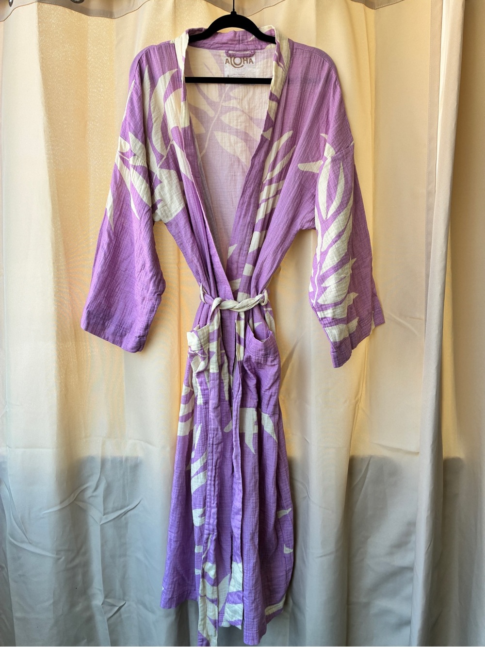 ALOHA Collection Ube Painted Fronds Staycation Robe - Picture 4 of 10